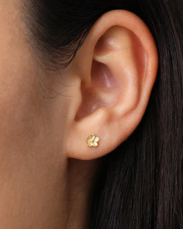 Solid Flower Studs - eyrful